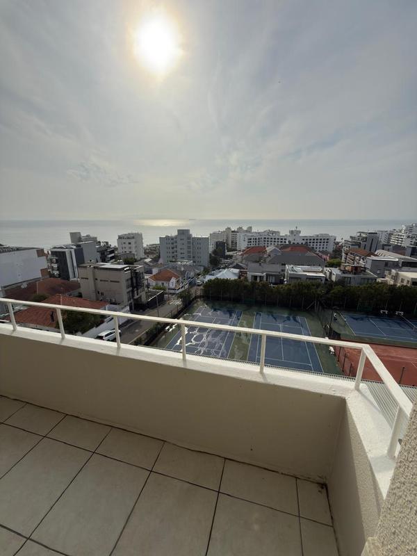 To Let 2 Bedroom Property for Rent in Bantry Bay Western Cape
